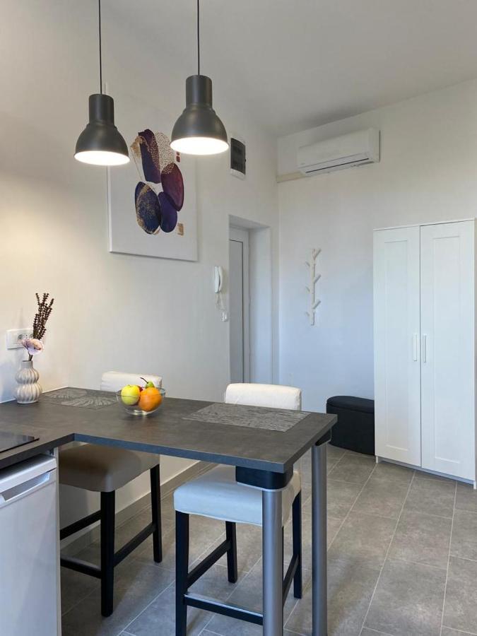 City Vibes Apartment Пула Экстерьер фото