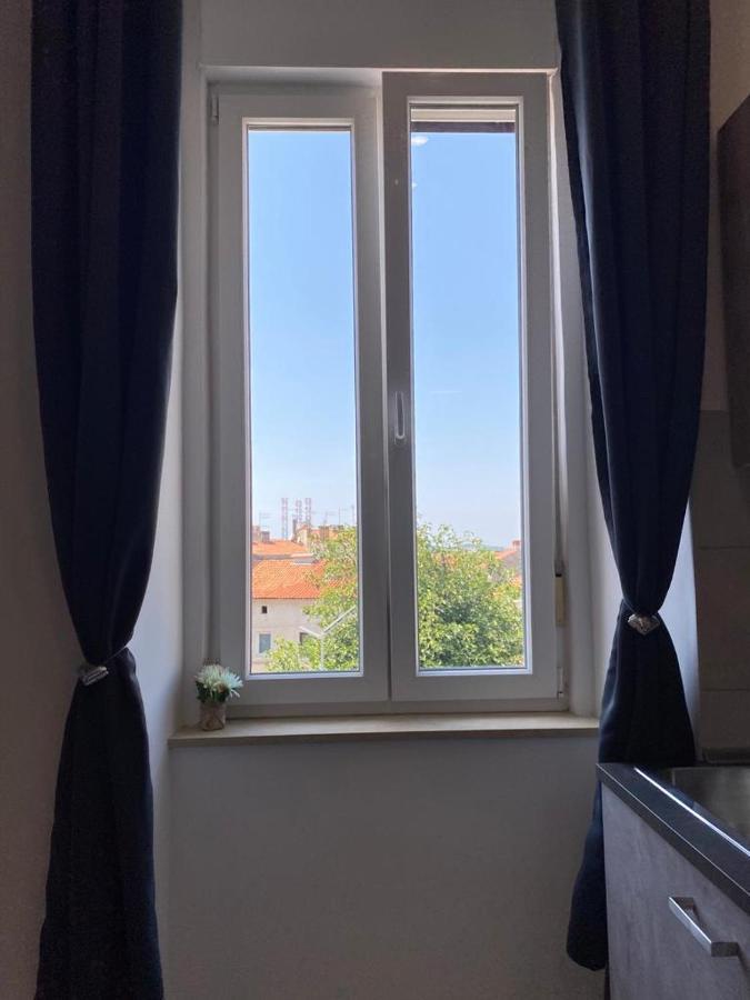 City Vibes Apartment Пула Экстерьер фото